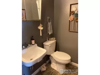 Photo #6: 974703 Listing