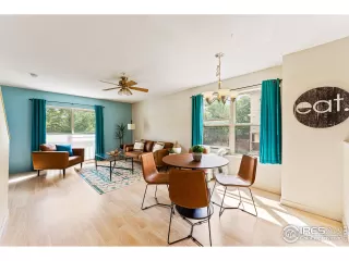 Photo #6: 974767 Listing