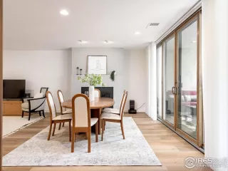 Photo #2: 974789 Listing