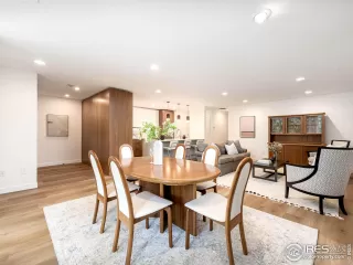 Photo #5: 974789 Listing