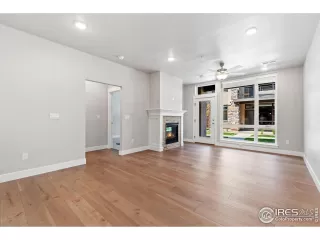 Photo #1: 974808 Listing