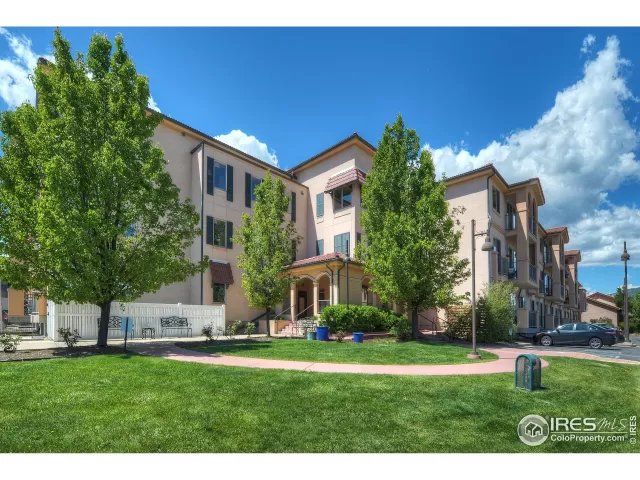 MLS: 974827 Condo For Sale