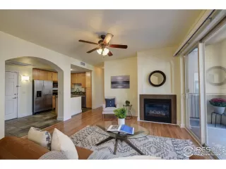 Photo #4: 974827 Listing