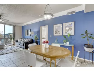 Photo #5: 974831 Listing