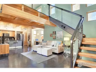 Photo #2: 974844 Listing