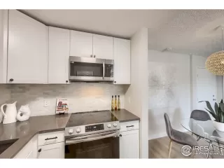 Photo #6: 974851 Listing