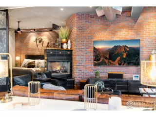 Photo #5: 974856 Listing