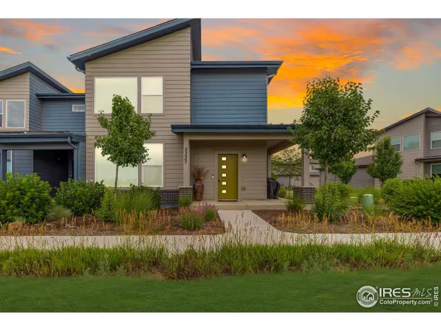 MLS: 974877 Condo For Sale