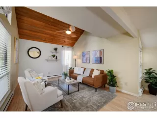 Photo #3: 974883 Listing