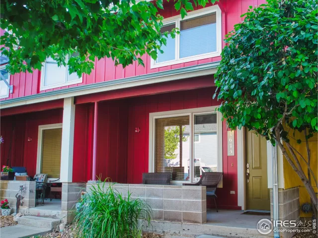 MLS: 974943 Condo For Sale