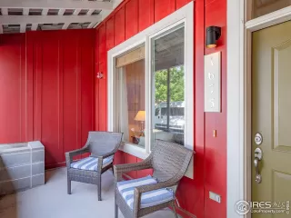 Photo #4: 974943 Listing