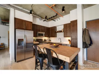 Photo #4: 974956 Listing 