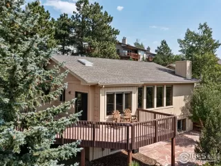 Photo #5: 974968 Listing