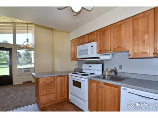 Photo #3: 974973 Listing