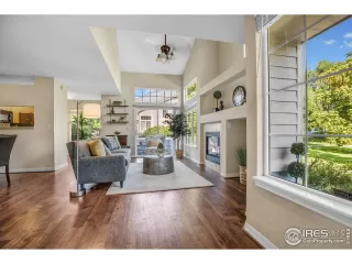 Photo #3: 974981 Listing