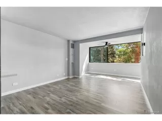 Photo #5: 9749832 Listing 