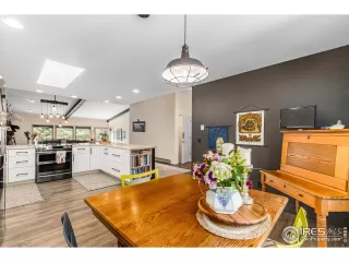 Photo #6: 975045 Listing