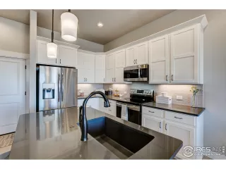 Photo #2: 975068 Listing 