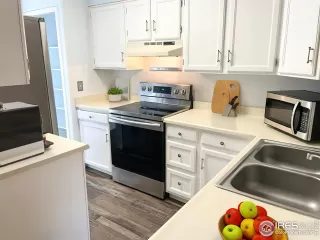 Photo #5: 975091 Listing