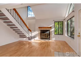 Photo #3: 975116 Listing