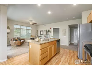 Photo #6: 975124 Listing