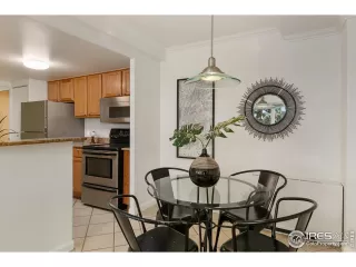 Photo #4: 975151 Listing