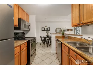 Photo #5: 975151 Listing