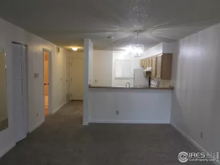 Photo #6: 975167 Listing