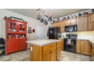 Photo #3: 975174 Listing