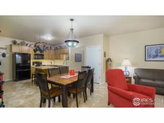 Photo #4: 975174 Listing