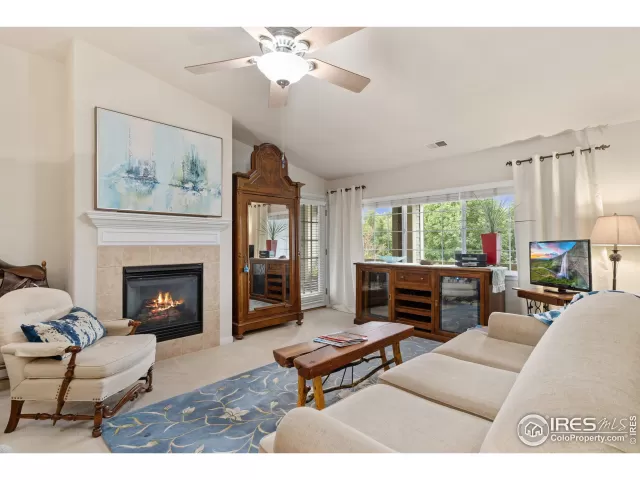 MLS: 975194 Condo For Sale