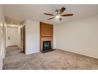 Photo #4: 9752818 Listing