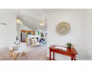 Photo #2: 975323 Listing