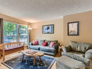 Photo #4: 975356 Listing 