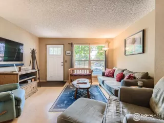 Photo #5: 975356 Listing 