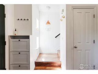 Photo #5: 975361 Listing 