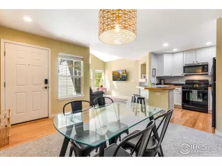 Photo #3: 975377 Listing