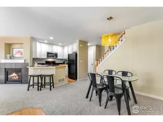 Photo #4: 975377 Listing