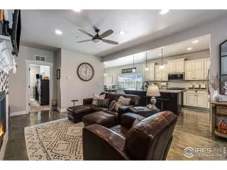 Photo #6: 975420 Listing