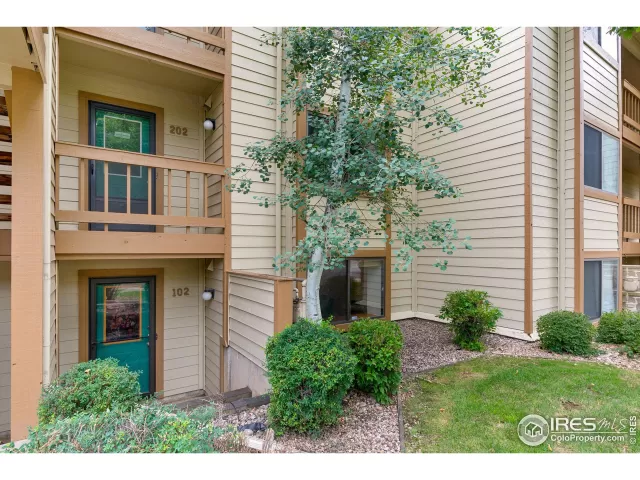 MLS: 975441 Condo For Sale