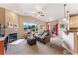 Photo #2: 975458 Listing