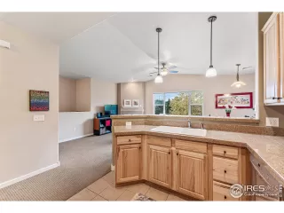 Photo #5: 975458 Listing