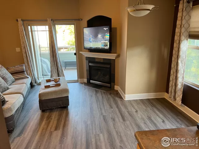 MLS: 975470 Condo For Sale