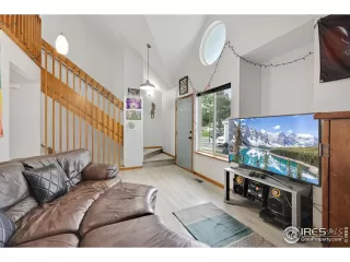 Photo #3: 975550 Listing