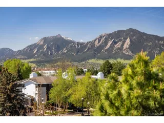 Photo #1: 9755575 Listing