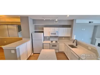 Photo #5: 975665 Listing