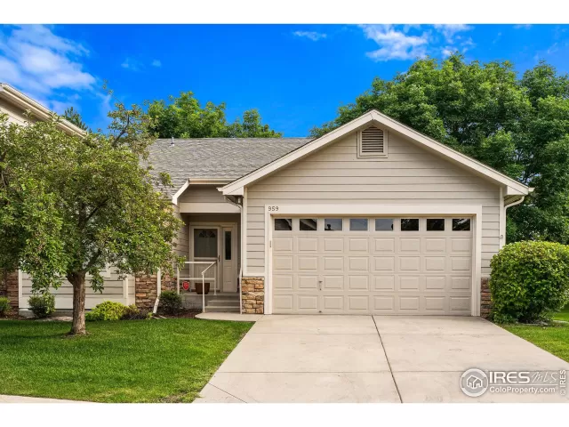 MLS: 975783 Condo For Sale