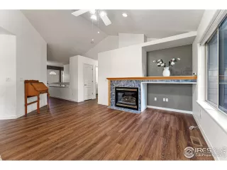 Photo #5: 975783 Listing