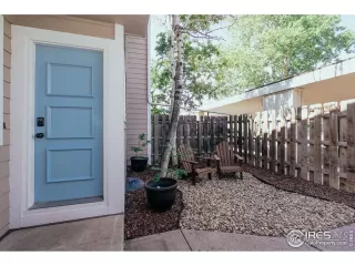 Photo #3: 975811 Listing