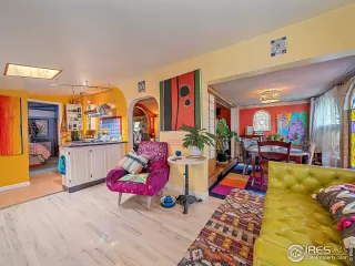 Photo #4: 975839 Listing